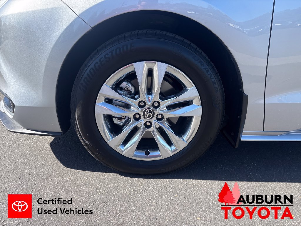 Certified 2025 Toyota Sienna XLE w/ XLE Plus Package FWD image 24
