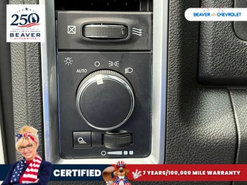 Used 2024 RAM 1500 Classic SLT AWD/4WD image 29