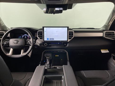 Used 2024 Toyota Tundra Limited image 14