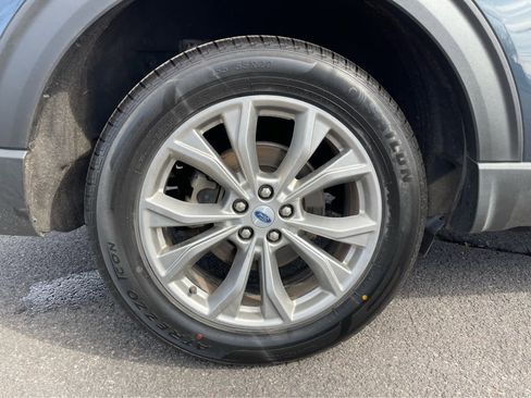 Used 2023 Ford Explorer Limited w/ Equipment Group 301A image 12