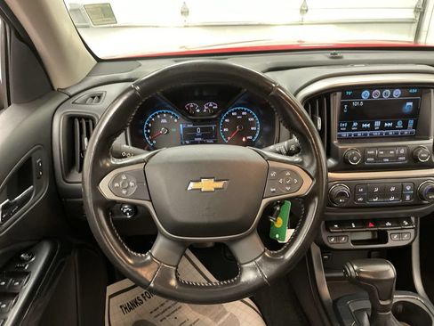Used 2017 Chevrolet Colorado Z71 AWD/4WD image 5