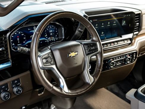 Used 2022 Chevrolet Silverado 1500 LT w/ Max Trailering Package image 12