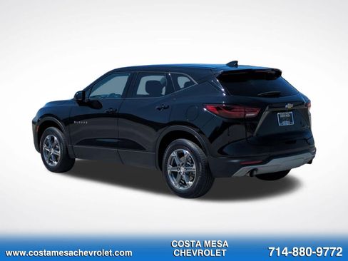 Used 2025 Chevrolet Blazer LT FWD image 7