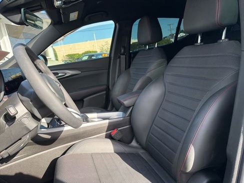 Used 2023 Dodge Hornet GT w/ GT Blacktop Package image 12