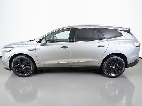 Used 2023 Buick Enclave Essence w/ Experience Buick Package FWD image 17