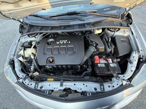 Used 2010 Toyota Corolla 4dr Sdn Auto S (Natl) image 22