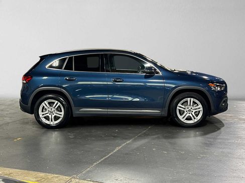 Used 2023 Mercedes-Benz GLA 250 4MATIC image 2
