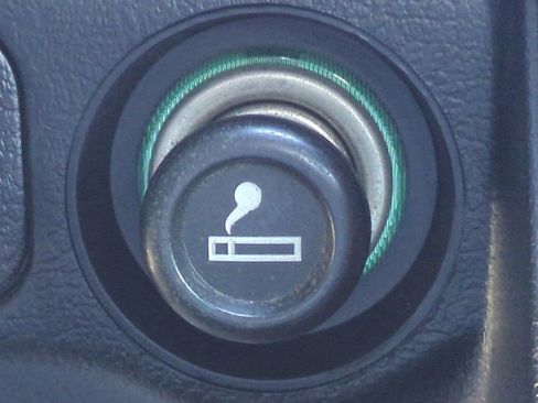 Used 1996 MAZDA MX-5 Miata Base image 18