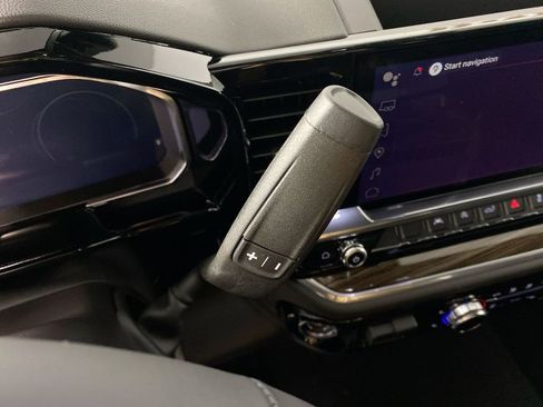 Used 2026 GMC Sierra 1500 Elevation image 19