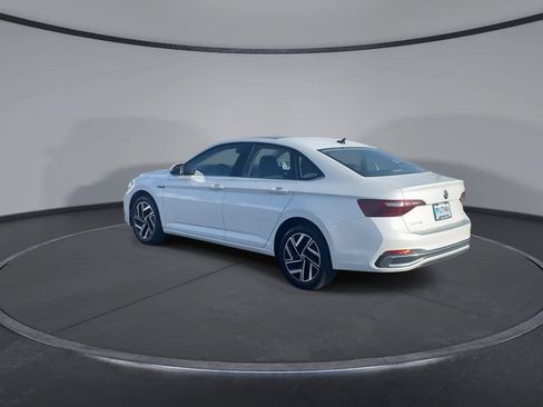 Used 2024 Volkswagen Jetta SEL FWD image 6