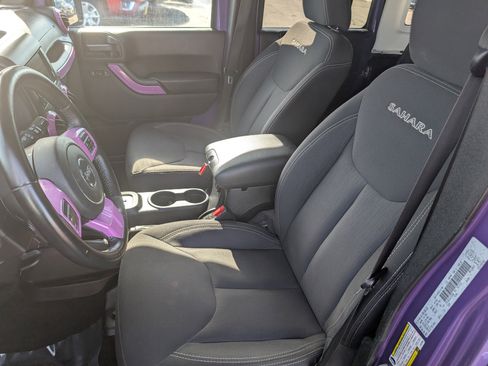 Used 2018 Jeep Wrangler Unlimited Sahara image 11