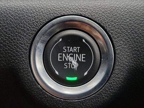 Used 2025 GMC Terrain Elevation AWD/4WD image 17