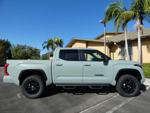 Used 2024 Toyota Tundra Limited image 6
