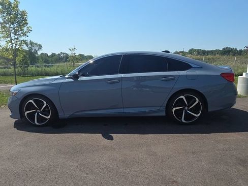 Used 2021 Honda Accord Sport image 12