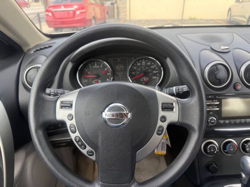 Used 2015 Nissan Rogue S w/ Convenience Package AWD/4WD image 18