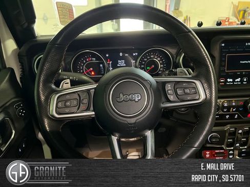 Used 2021 Jeep Wrangler Unlimited Rubicon w/ Dual Top Group image 14