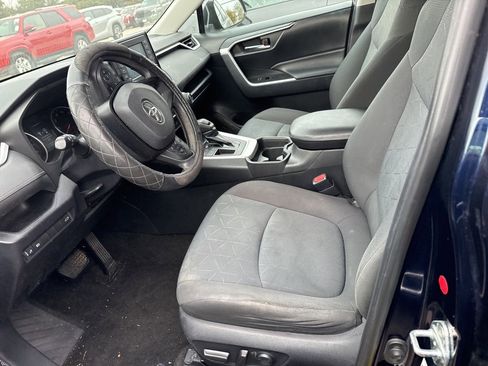 Used 2019 Toyota RAV4 XLE image 9