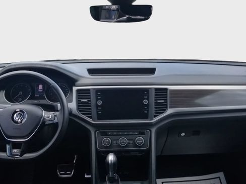 Used 2019 Volkswagen Atlas SE FWD image 19