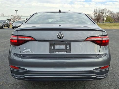 Used 2024 Volkswagen Jetta S image 8