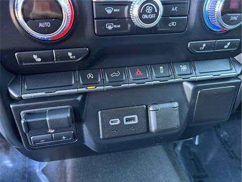 Used 2019 GMC Sierra 1500 Elevation w/ Elevation Value Package image 31