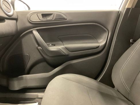 Used 2019 Ford Fiesta SE w/ Cold Weather Package FWD image 19