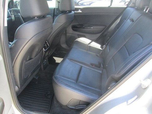 Used 2021 Kia Sportage EX w/ EX Technology Package AWD/4WD image 11