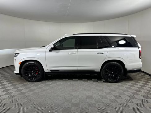 Used 2023 Cadillac Escalade Sport Platinum w/ LPO, ONYX Package AWD/4WD image 2