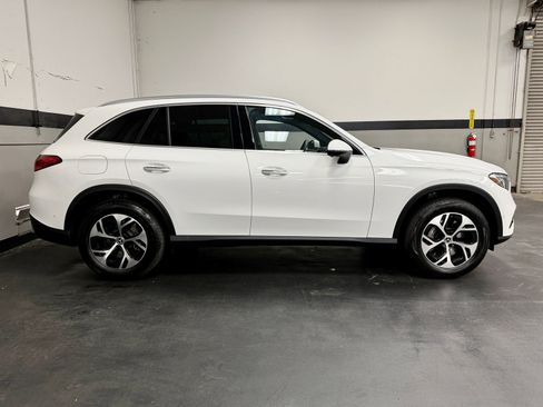 Used 2026 Mercedes-Benz GLC 350e 4MATIC image 5
