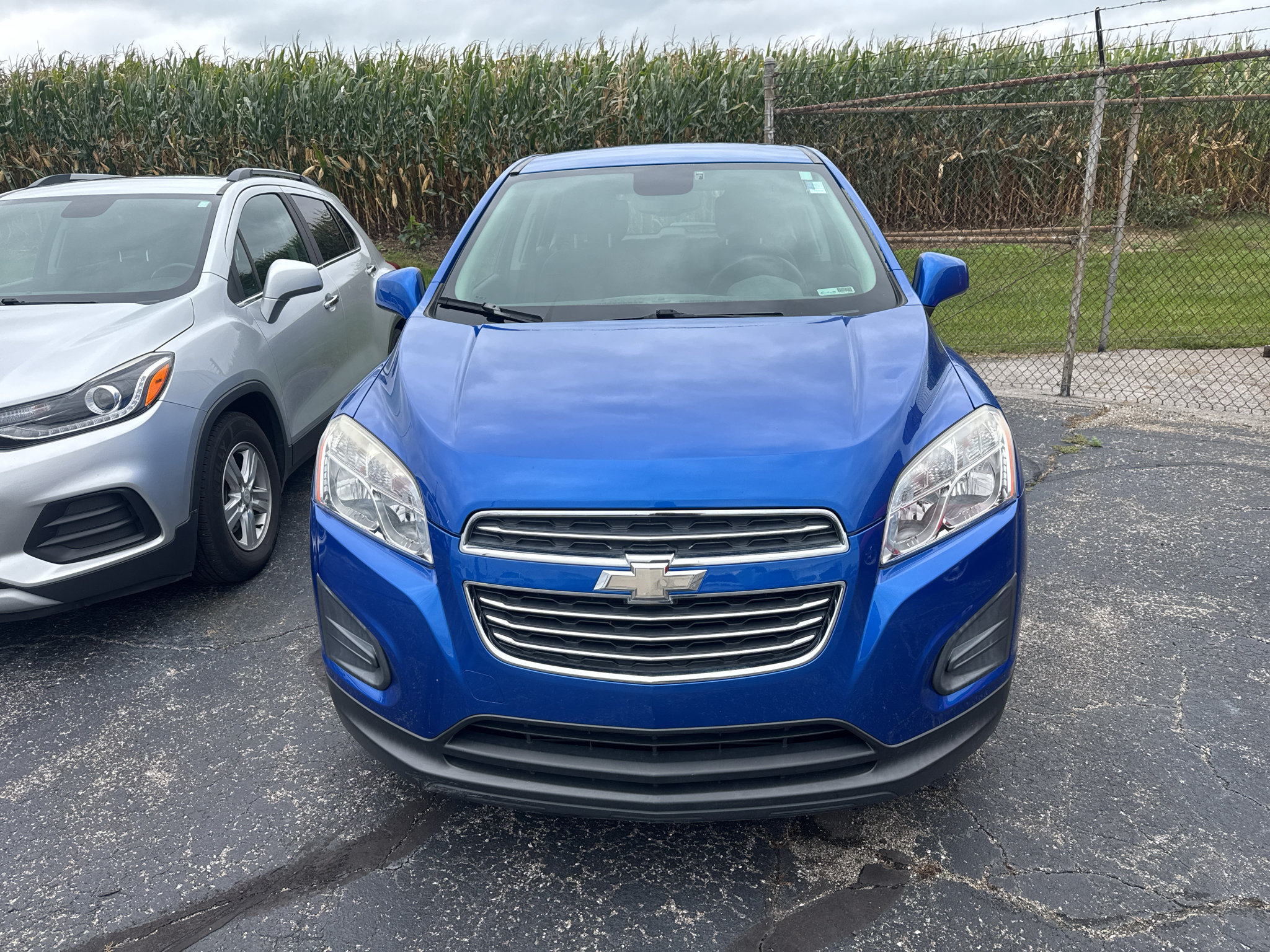 Used 2016 Chevrolet Trax LS FWD image 2