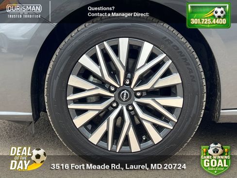 Used 2024 Nissan Altima 2.5 SV AWD/4WD image 5