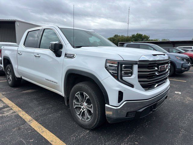 Used 2026 GMC Sierra 1500 SLT AWD/4WD image 2