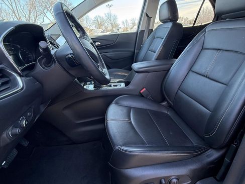 Used 2023 Chevrolet Equinox Premier image 6