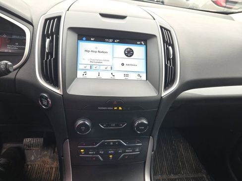 Used 2019 Ford Edge SEL w/ Equipment Group 201A image 3