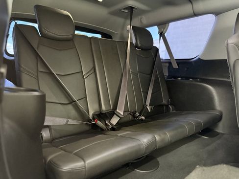 Used 2016 Cadillac Escalade ESV Premium image 44