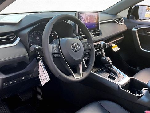 New 2025 Toyota RAV4 XLE Premium w/ Weather Package image 5