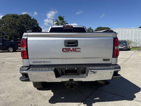 Used 2017 GMC Sierra 2500 SLT w/ Driver Alert Package image 18