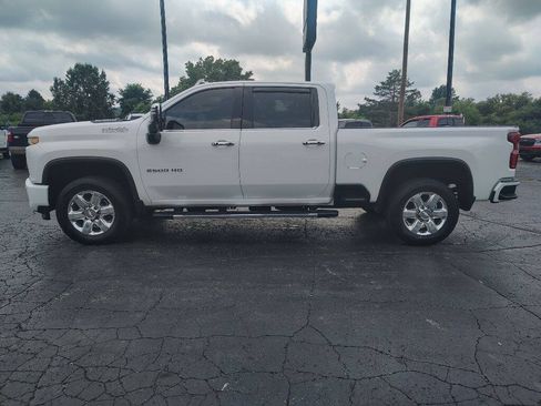 Used 2022 Chevrolet Silverado 2500 High Country w/ Z71 Off-Road Package AWD/4WD image 2