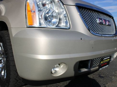 Used 2013 GMC Yukon Denali AWD/4WD image 6