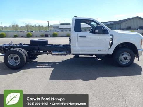 New 2026 Ford F350 XL w/ XL Chrome Package AWD/4WD image 2
