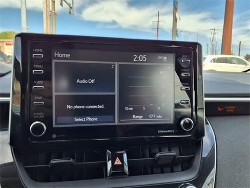 Used 2021 Toyota Corolla LE image 21