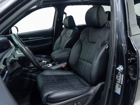 Used 2025 Kia Telluride SX X-Line AWD/4WD image 23