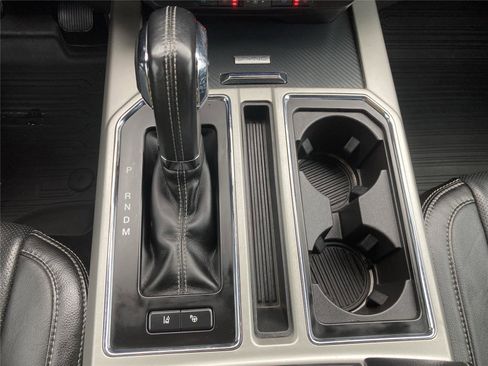 Used 2018 Ford F150 Lariat w/ Equipment Group 502A Luxury image 18