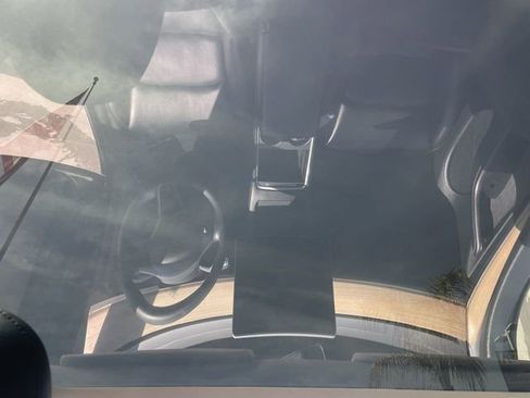 Used 2023 Tesla Model Y Long Range image 20