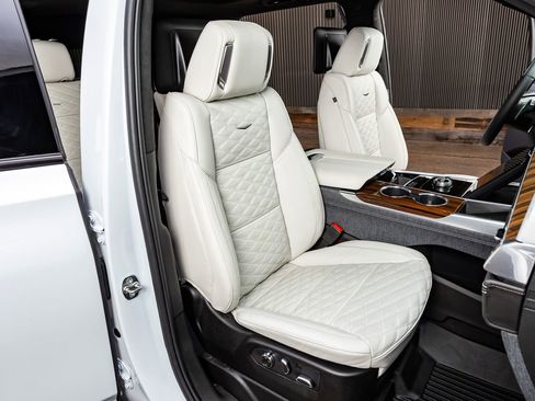 Used 2026 Cadillac Escalade Platinum Sport w/ LPO, Floor Liner Package image 31