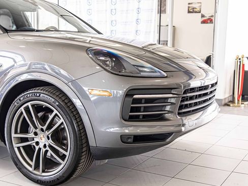 Used 2021 Porsche Cayenne E-Hybrid image 4