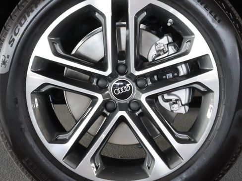 New 2026 Audi Q5 Premium AWD/4WD image 7