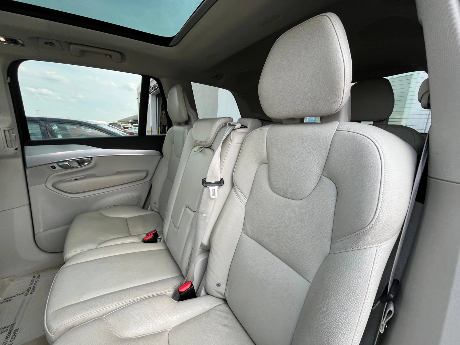 Used 2016 Volvo XC90 T6 Momentum AWD/4WD image 41