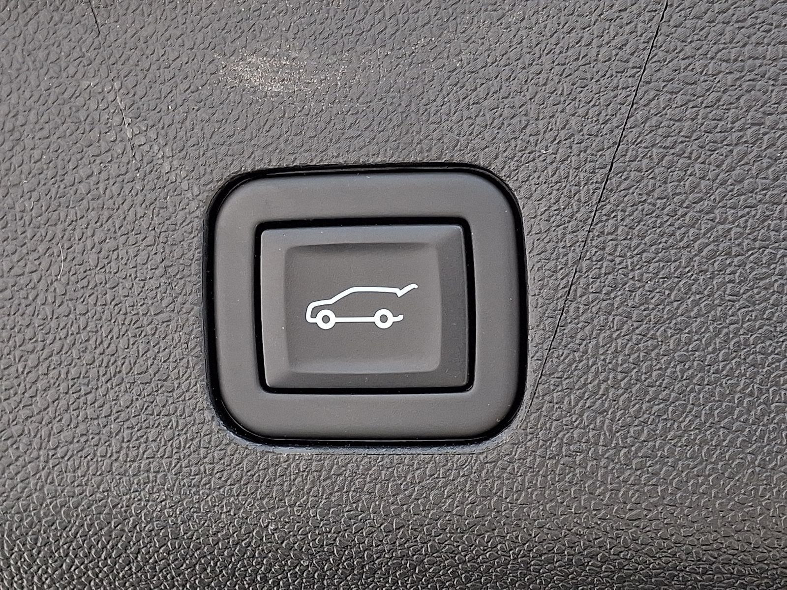 Used 2023 Chevrolet Tahoe High Country AWD/4WD image 28