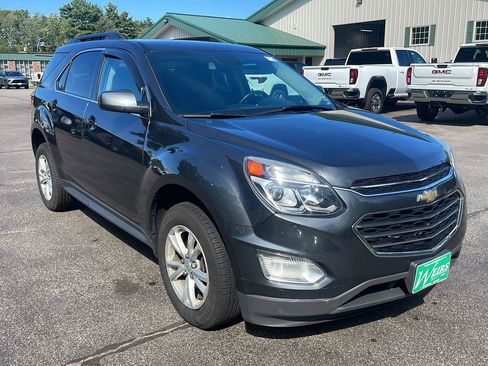 Used 2017 Chevrolet Equinox LT w/ Convenience Package AWD/4WD image 2