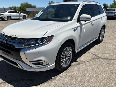 Used 2019 Mitsubishi Outlander GT AWD/4WD image 3